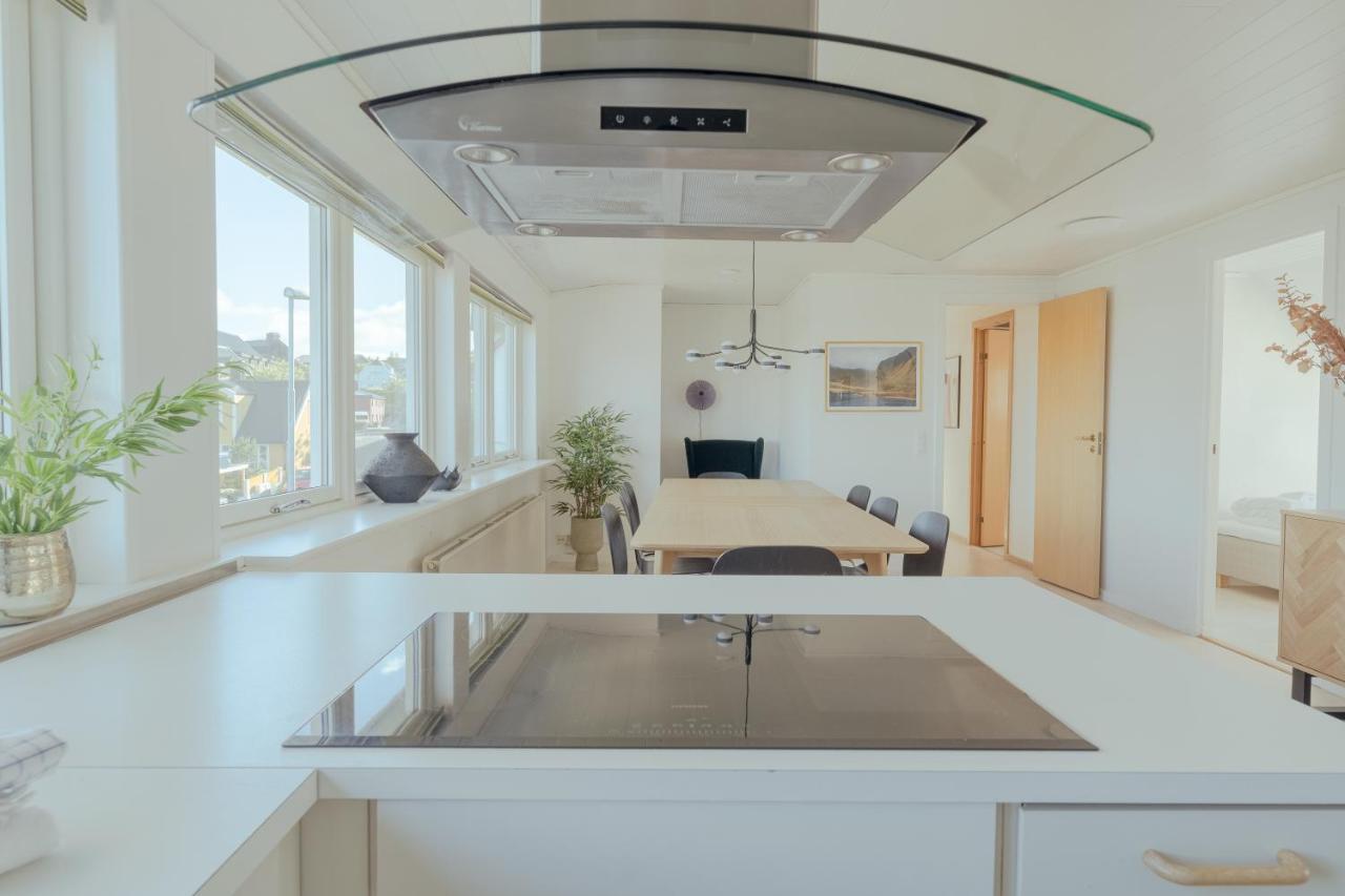 5 Bedroom Penthouse Apartment / Downtown / Marina Tórshavn Extérieur photo